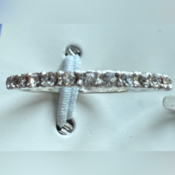 Claire's Silver-tone and Faux Rhinestones Butterfly Ring Set - 5 rings - Picture 5 of 9